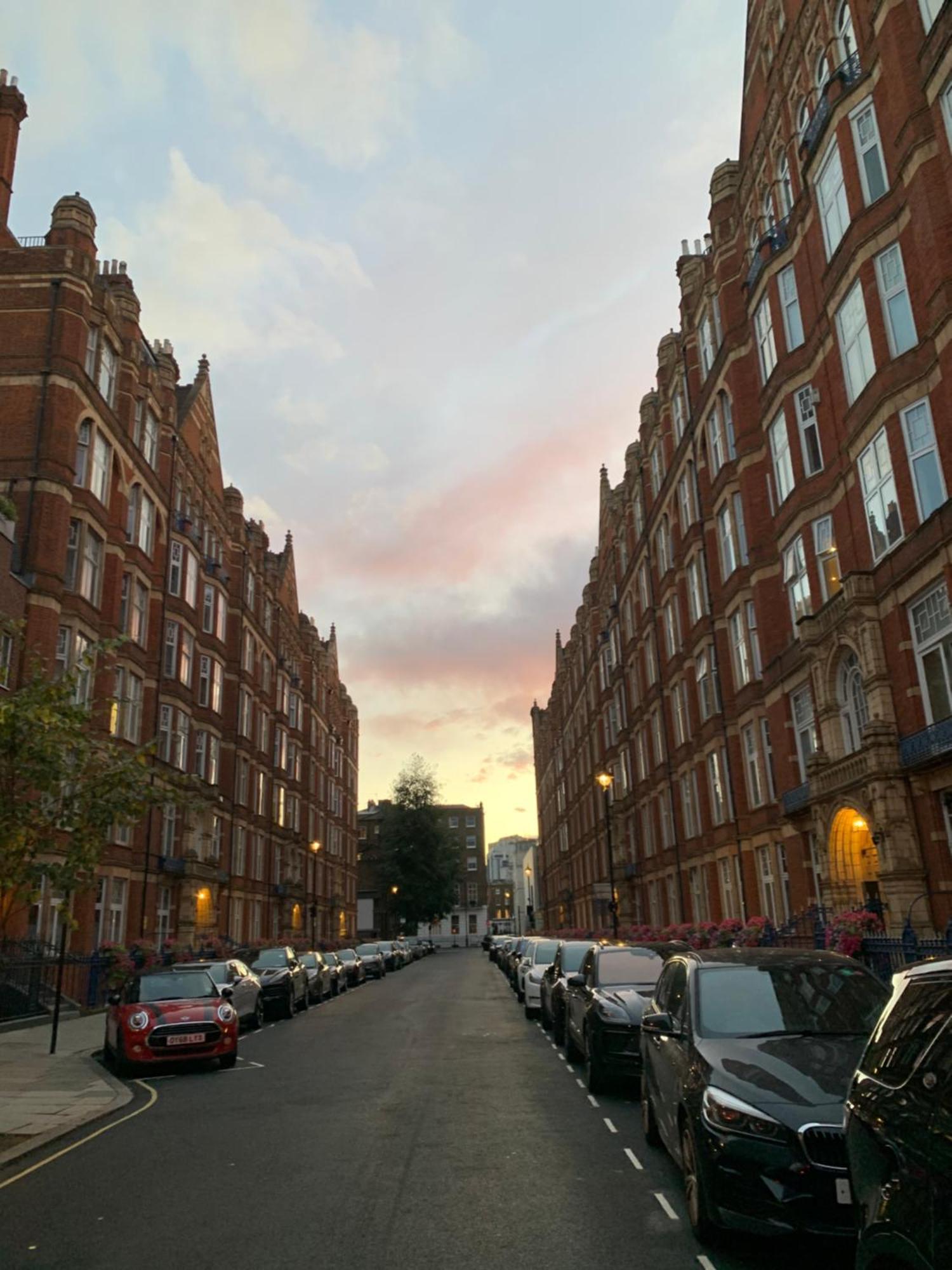 Baker Street 3 Bedroom And 3 Bathroom Fabulous Flat * Londra
